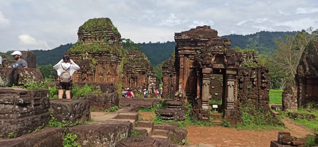 el santuario de Mỹ Sơn.