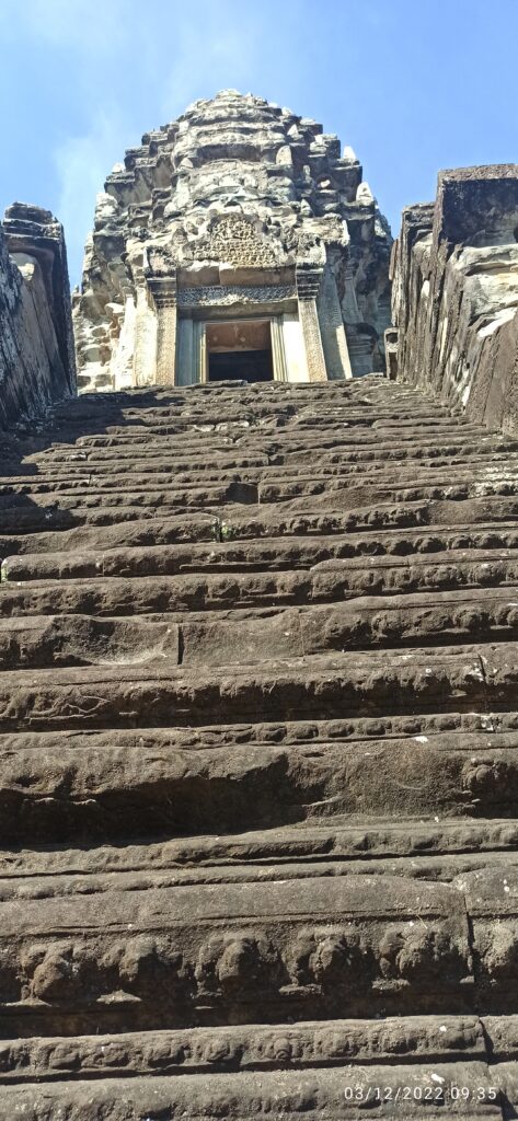 Vamos a empezar la visita a Angkor Wat